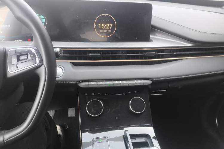 Used EXEED Zhuifeng C-DM 2022 1.5 TCI-DHT 105 km "Chengfeng Qi" Edition Audio And AC Panel