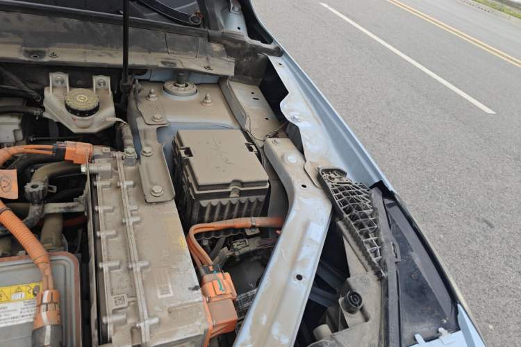 Used EXEED Zhuifeng C-DM 2022 1.5 TCI-DHT 105 km "Chengfeng Qi" Edition Engine Bay Left