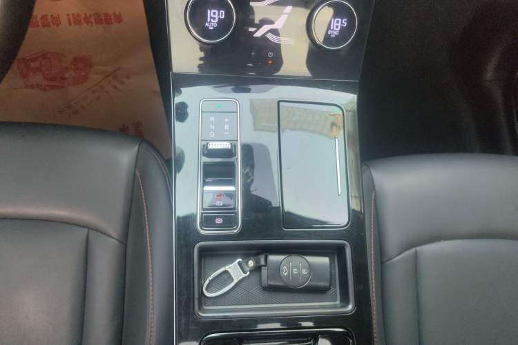 Used EXEED Zhuifeng C-DM 2022 1.5 TCI-DHT 105 km Yufeng Xing Edition Gear Lever