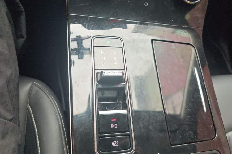 Used EXEED Zhuifeng C-DM 2022 1.5 TCI-DHT 105 km "Chengfeng Qi" Edition Gear Lever