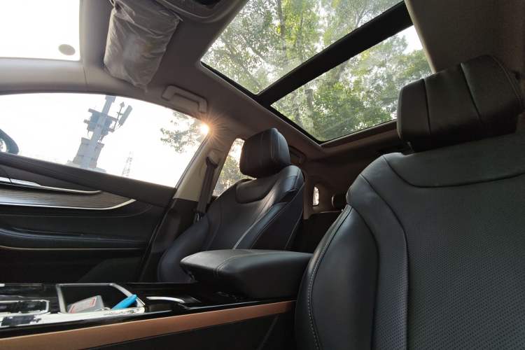Used EXEED Zhuifeng C-DM 2022 1.5 TCI-DHT 105 km "Chengfeng Qi" Edition Interior 2