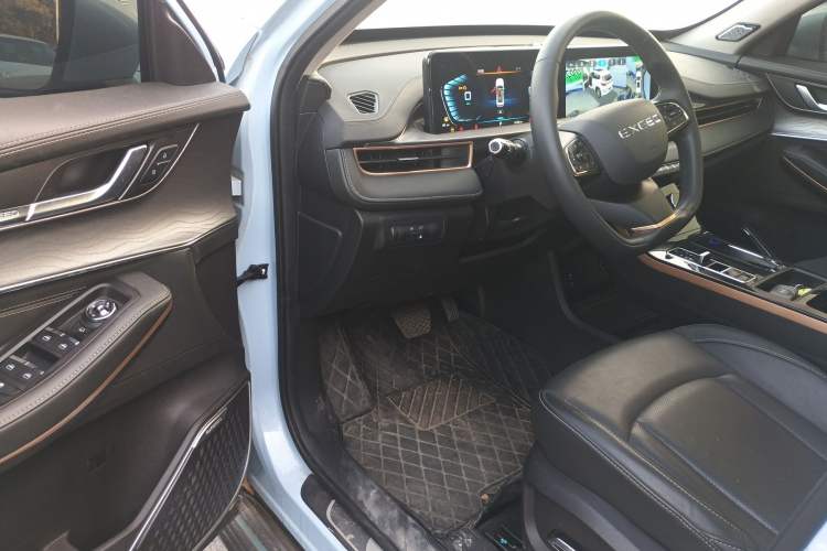 Used EXEED Zhuifeng C-DM 2022 1.5 TCI-DHT 105 km "Chengfeng Qi" Edition Interior 3