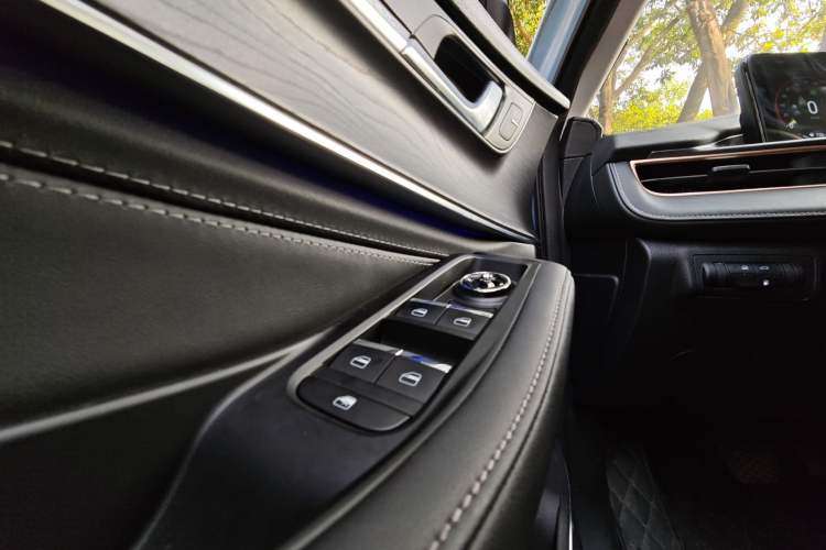 Used EXEED Zhuifeng C-DM 2022 1.5 TCI-DHT 105 km "Chengfeng Qi" Edition Interior 5