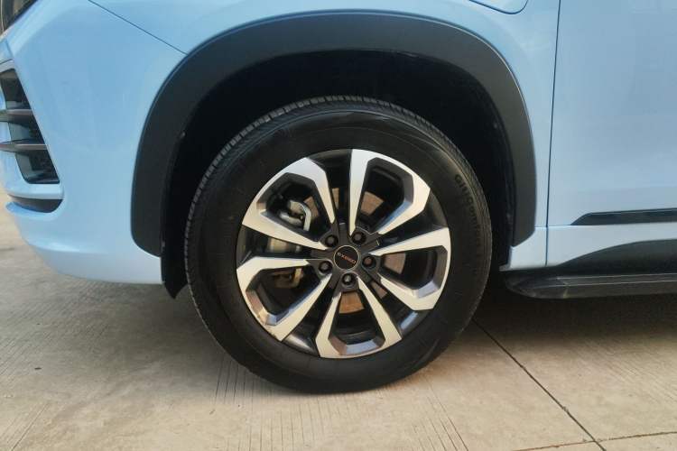 Used EXEED Zhuifeng C-DM 2022 1.5 TCI-DHT 105 km Yufeng Xing Edition Left Front Wheel Hub