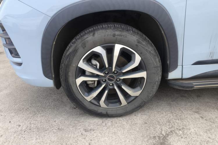 Used EXEED Zhuifeng C-DM 2022 1.5 TCI-DHT 105 km "Chengfeng Qi" Edition Left Front Wheel Hub