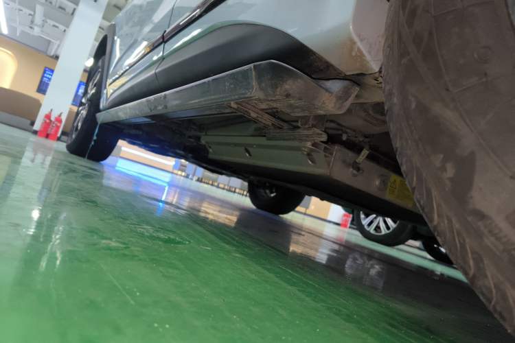 Used EXEED Zhuifeng C-DM 2022 1.5 TCI-DHT 105 km "Chengfeng Qi" Edition Left Side Sill