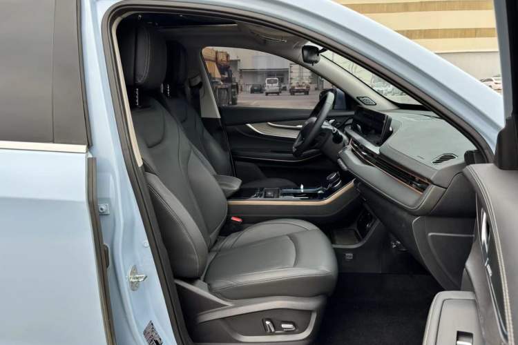 Used EXEED Zhuifeng C-DM 2022 1.5 TCI-DHT 105 km "Chengfeng Qi" Edition Right Front Seat