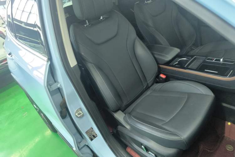 Used EXEED Zhuifeng C-DM 2022 1.5 TCI-DHT 105 km "Chengfeng Qi" Edition Right Front Seat
