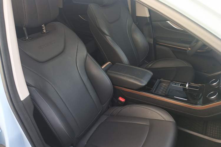 Used EXEED Zhuifeng C-DM 2022 1.5 TCI-DHT 105 km "Chengfeng Qi" Edition Right Front Seat