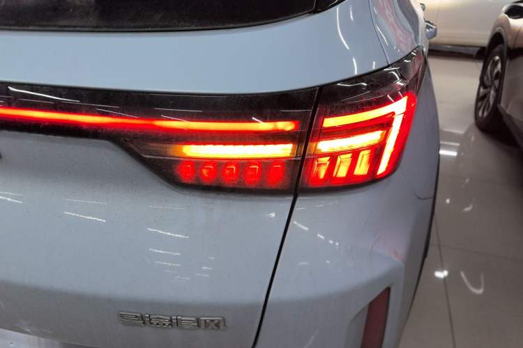 Used EXEED Zhuifeng C-DM 2022 1.5 TCI-DHT 105 km "Chengfeng Qi" Edition Right Rear Taillight