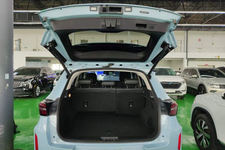 Used EXEED Zhuifeng C-DM 2022 1.5 TCI-DHT 105 km "Chengfeng Qi" Edition Trunk