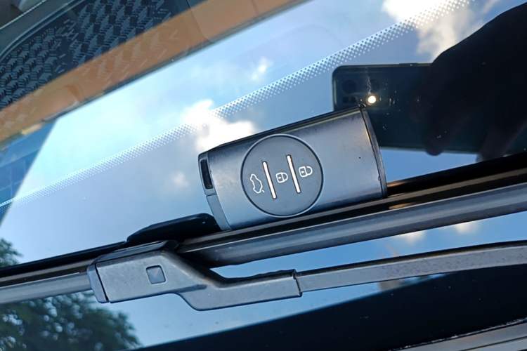 Used EXEED Zhuifeng C-DM 2022 1.5 TCI-DHT 105 km "Chengfeng Qi" Edition Vehicle Key