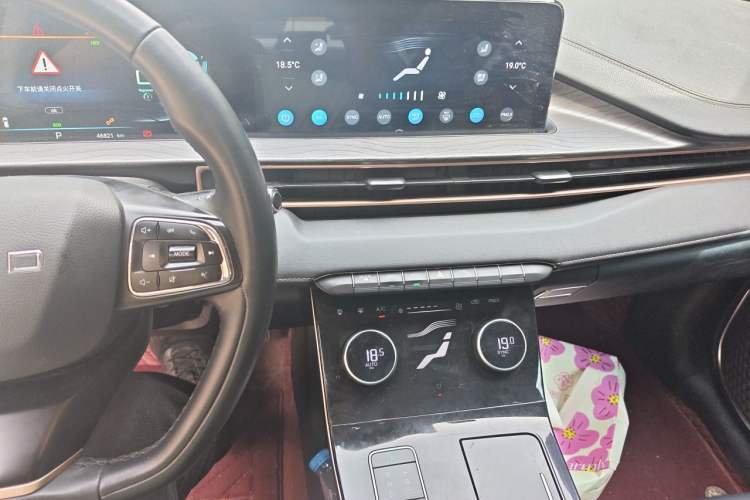 Used EXEED Zhuifeng C-DM 2022 1.5 TCI-DHT 105 km "Chengfeng Qi" Edition Audio And AC Panel