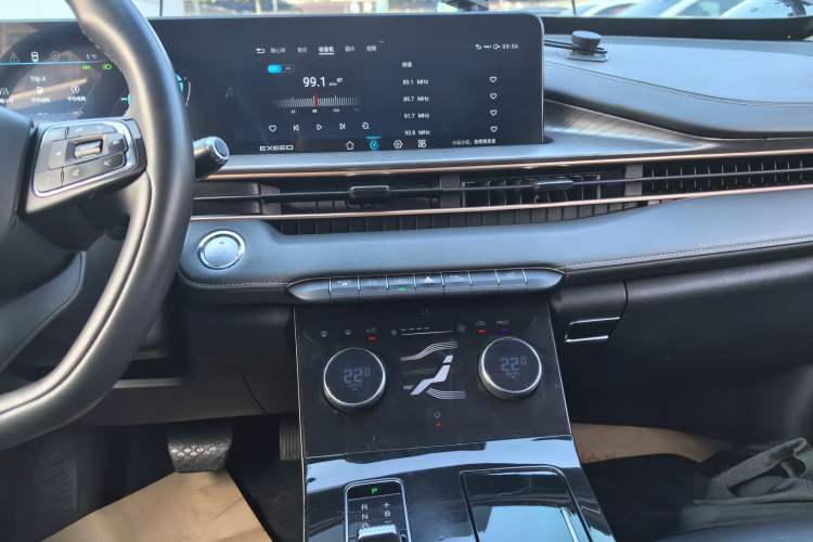 Used EXEED Zhuifeng C-DM 2022 1.5 TCI-DHT 105 km "Chengfeng Qi" Edition Audio And AC Panel