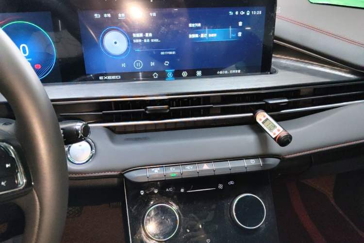 Used EXEED Zhuifeng C-DM 2022 1.5 TCI-DHT 105 km Yufeng Xing Edition Audio And AC Panel