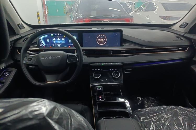 Used EXEED Zhuifeng C-DM 2022 1.5 TCI-DHT 105 km "Chengfeng Qi" Edition Center Console