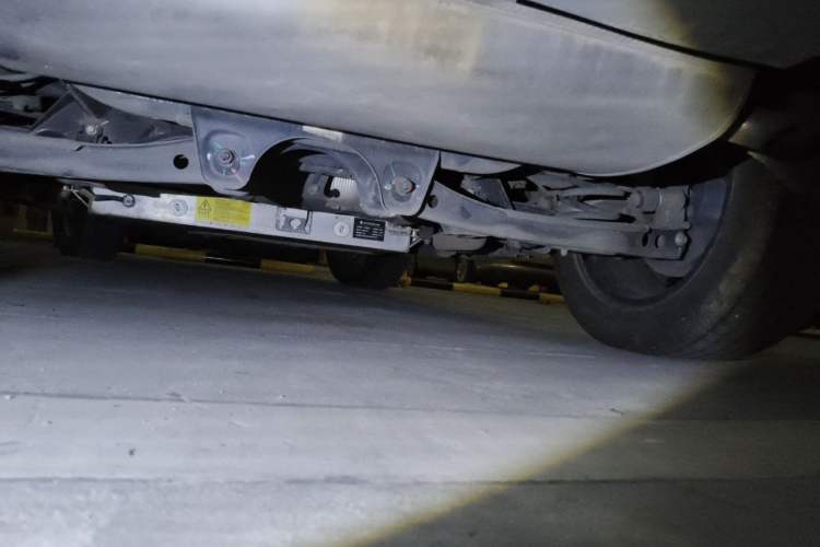 Used EXEED Zhuifeng C-DM 2022 1.5 TCI-DHT 105 km "Chengfeng Qi" Edition Chassis Rear