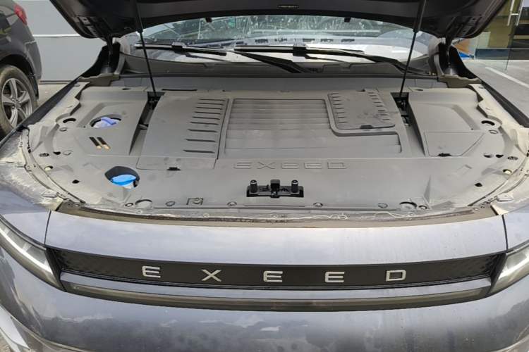 Used EXEED Zhuifeng C-DM 2022 1.5 TCI-DHT 105 km "Chengfeng Qi" Edition Engine Bay