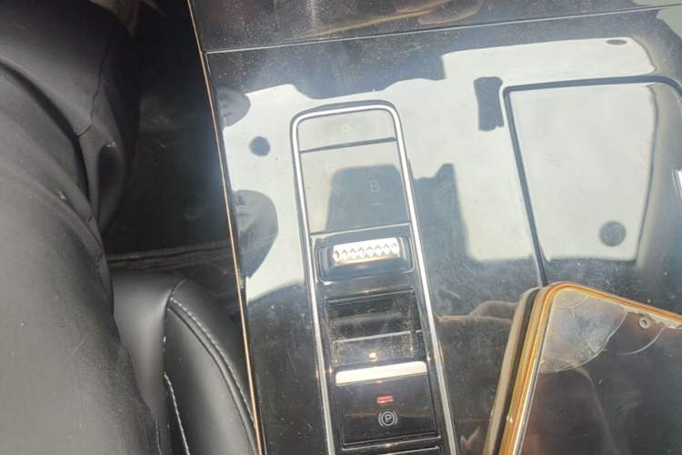 Used EXEED Zhuifeng C-DM 2022 1.5 TCI-DHT 105 km "Chengfeng Qi" Edition Gear Lever