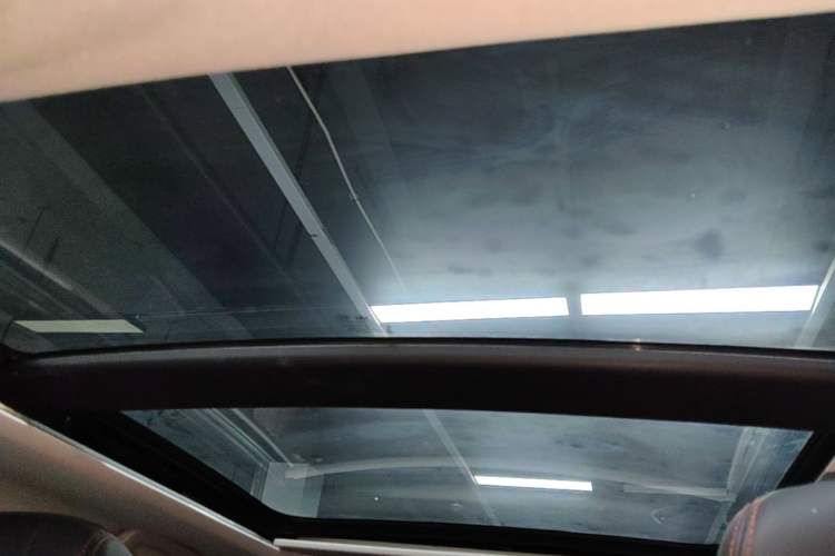 Used EXEED Zhuifeng C-DM 2022 1.5 TCI-DHT 105 km Yufeng Xing Edition Headliner