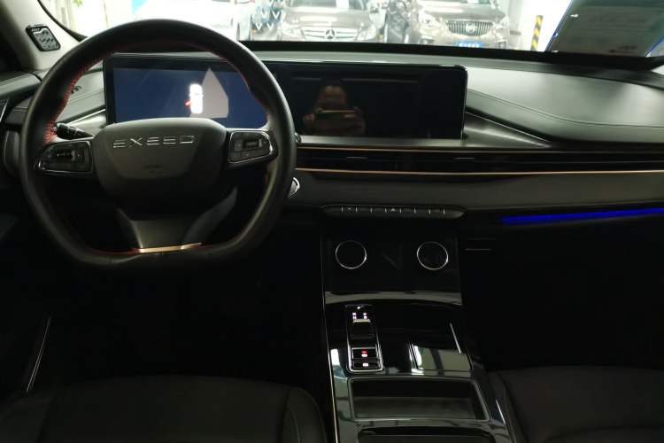 Used EXEED Zhuifeng C-DM 2022 1.5 TCI-DHT 105 km "Chengfeng Qi" Edition Interior 3