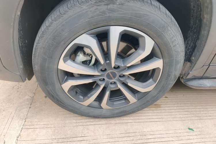 Used EXEED Zhuifeng C-DM 2022 1.5 TCI-DHT 105 km "Chengfeng Qi" Edition Left Front Wheel Hub