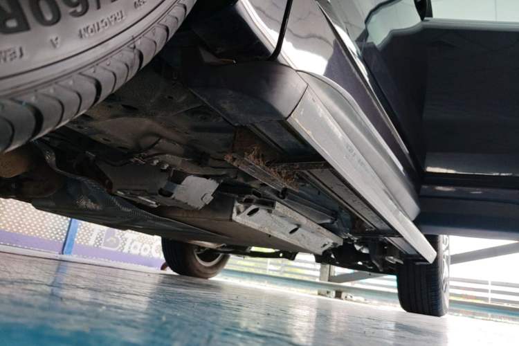 Used EXEED Zhuifeng C-DM 2022 1.5 TCI-DHT 105 km "Chengfeng Qi" Edition Left Side Sill