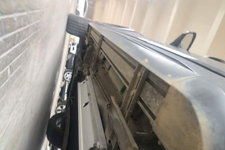 Used EXEED Zhuifeng C-DM 2022 1.5 TCI-DHT 105 km "Chengfeng Qi" Edition Left Side Sill