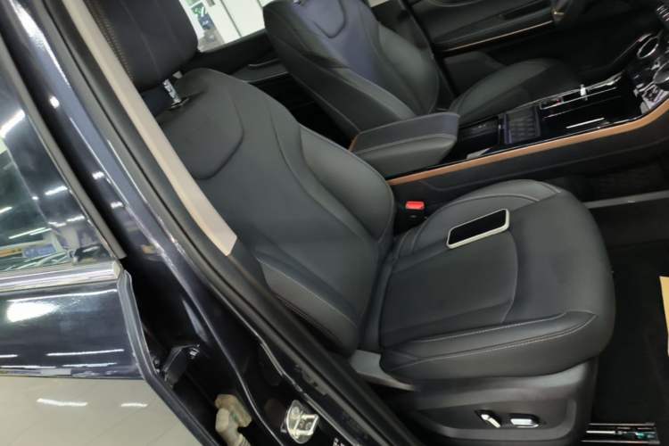 Used EXEED Zhuifeng C-DM 2022 1.5 TCI-DHT 105 km "Chengfeng Qi" Edition Right Front Seat