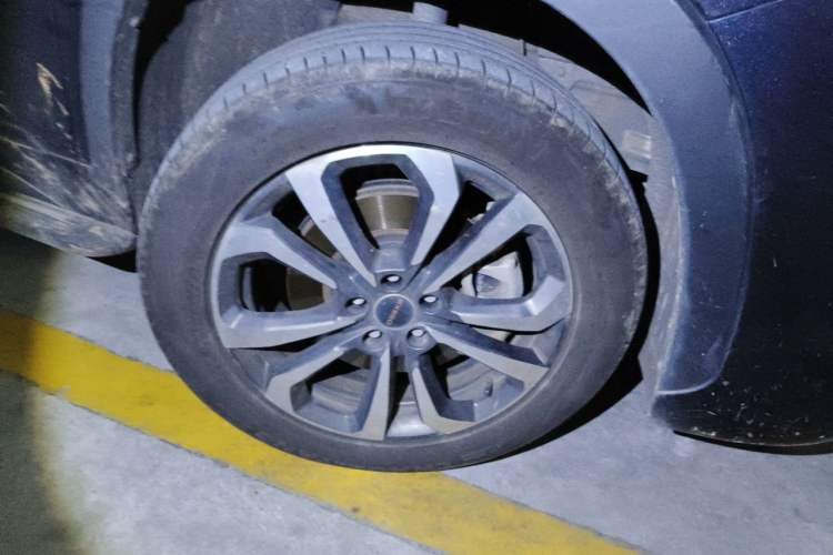 Used EXEED Zhuifeng C-DM 2022 1.5 TCI-DHT 105 km "Chengfeng Qi" Edition Right Front Wheel Hub