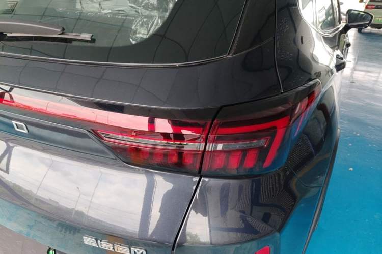 Used EXEED Zhuifeng C-DM 2022 1.5 TCI-DHT 105 km "Chengfeng Qi" Edition Right Rear Taillight
