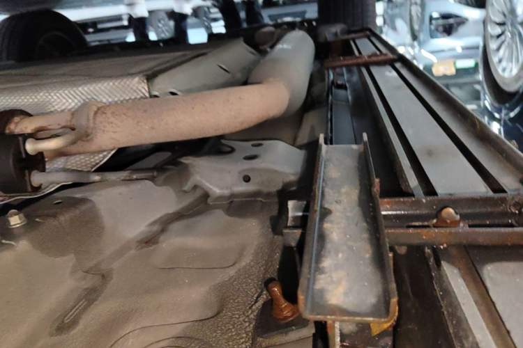 Used EXEED Zhuifeng C-DM 2022 1.5 TCI-DHT 105 km Yufeng Xing Edition Right Side Sill