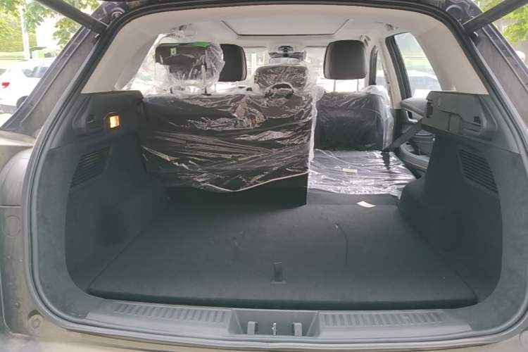 Used EXEED Zhuifeng C-DM 2022 1.5 TCI-DHT 105 km "Chengfeng Qi" Edition Trunk