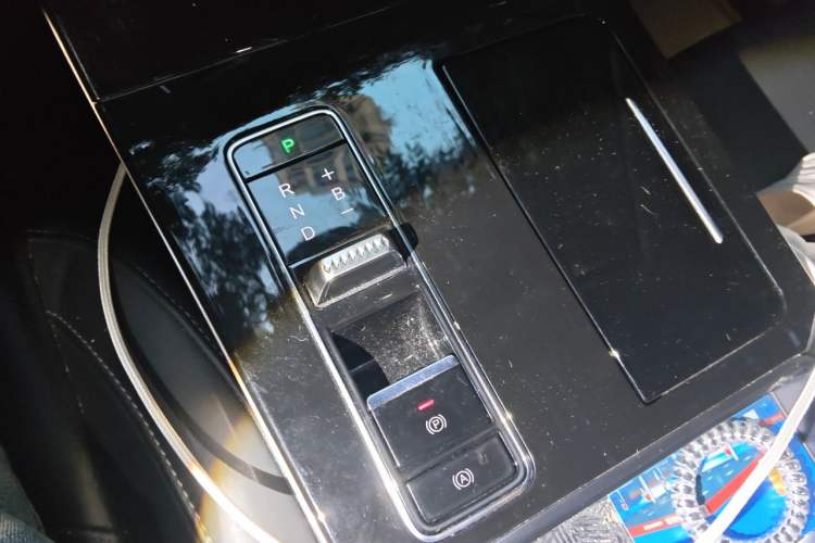 Used EXEED Zhuifeng C-DM 2022 1.5 TCI-DHT 105 km "Chengfeng Qi" Edition Gear Lever
