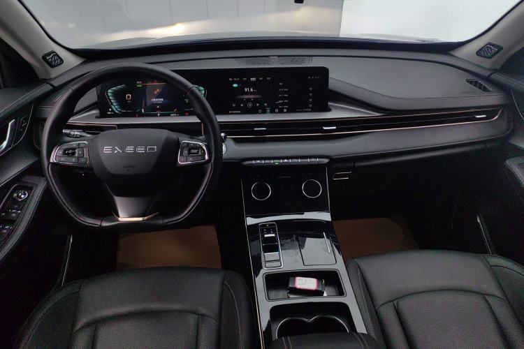 Used EXEED Zhuifeng C-DM 2022 1.5 TCI-DHT 105 km "Chengfeng Qi" Edition Center Console