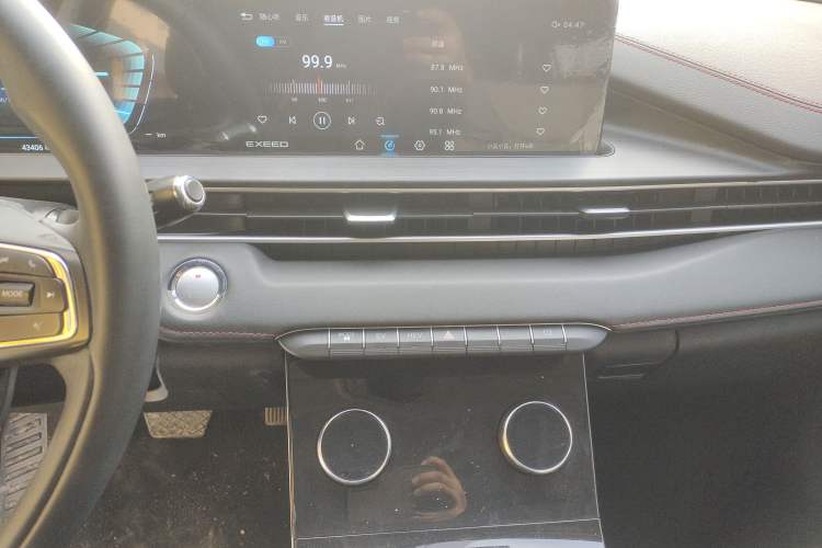 Used EXEED Zhuifeng C-DM 2022 1.5 TCI-DHT 105 km "Chengfeng Qi" Edition Audio And AC Panel