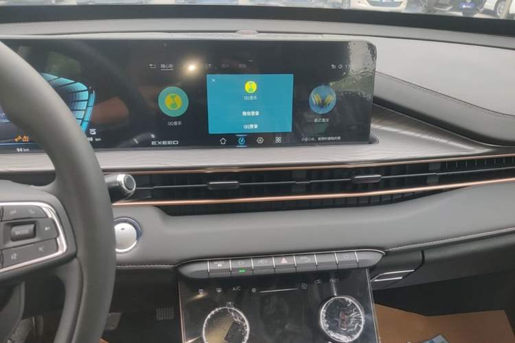 Used EXEED Zhuifeng C-DM 2022 1.5 TCI-DHT 105 km "Chengfeng Qi" Edition Audio And AC Panel