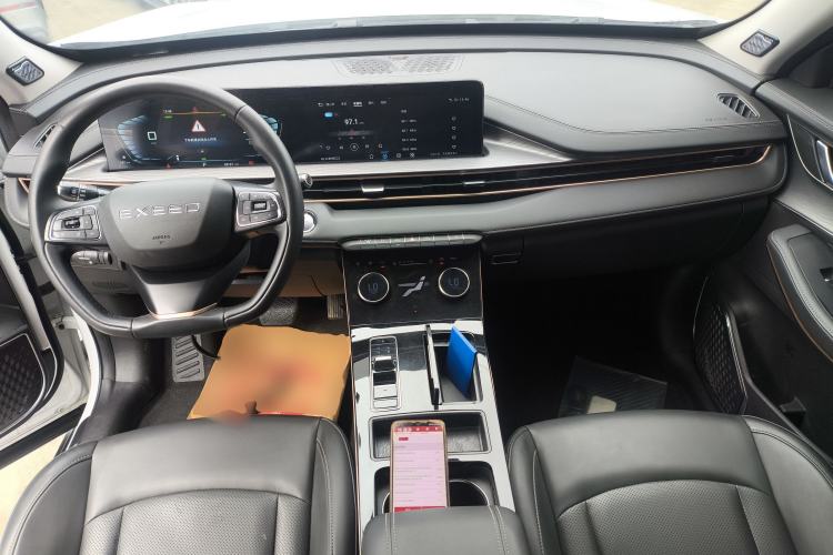Used EXEED Zhuifeng C-DM 2022 1.5 TCI-DHT 105 km "Chengfeng Qi" Edition Center Console