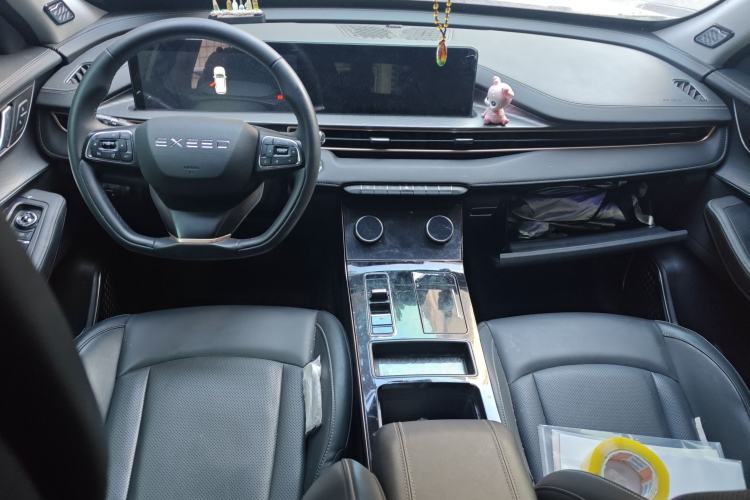 Used EXEED Zhuifeng C-DM 2022 1.5 TCI-DHT 105 km "Chengfeng Qi" Edition Center Console