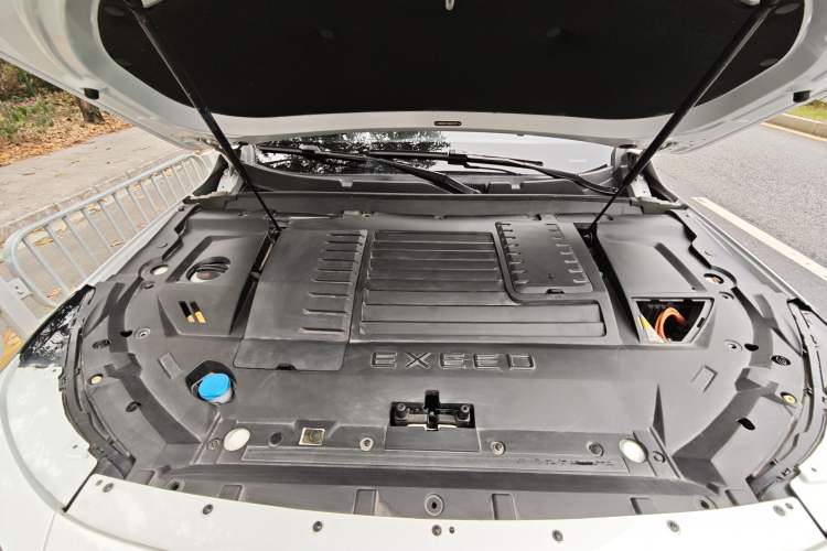 Used EXEED Zhuifeng C-DM 2022 1.5 TCI-DHT 105 km "Chengfeng Qi" Edition Engine Bay