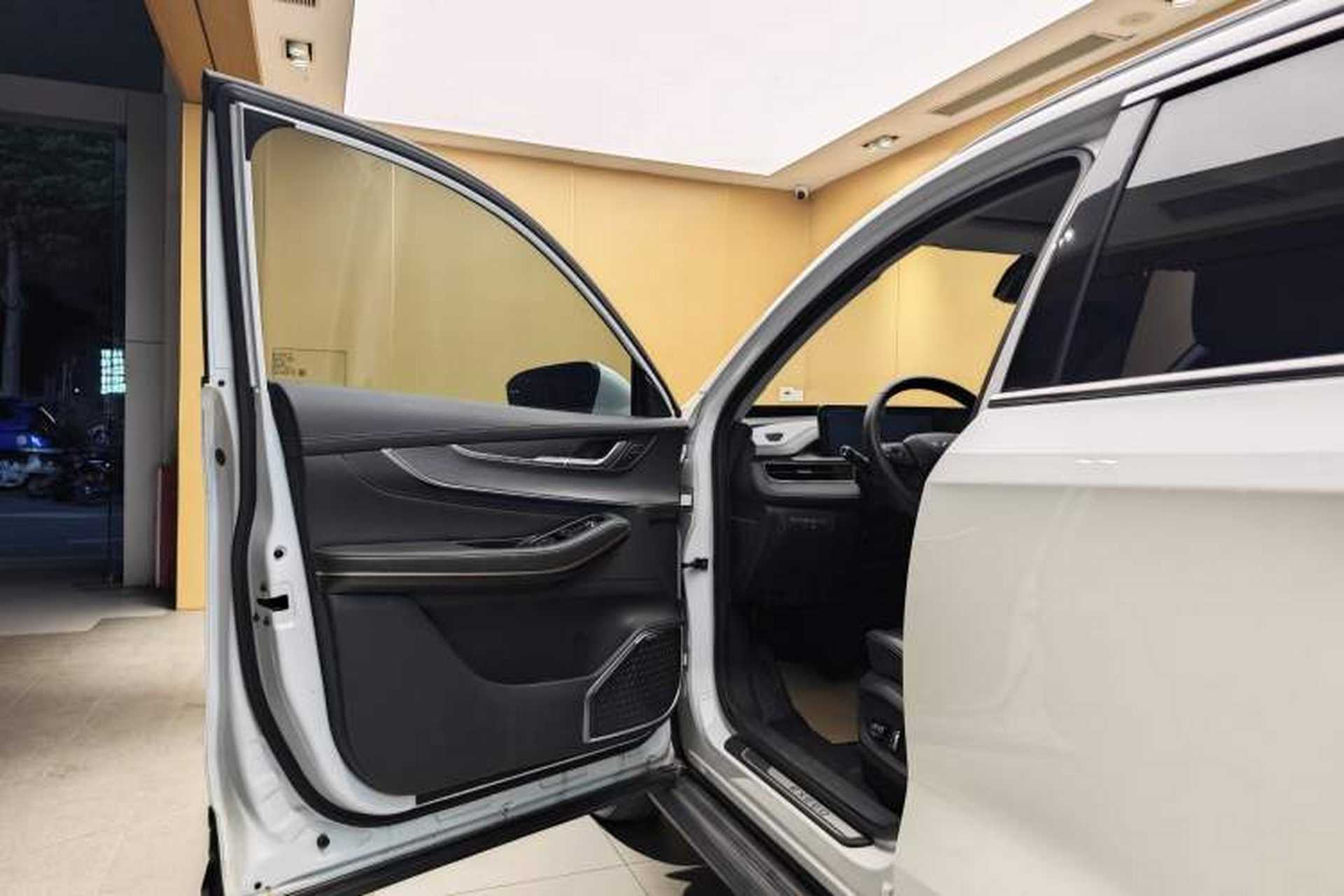 Used EXEED Zhuifeng C-DM 2022 1.5 TCI-DHT 105 km "Chengfeng Qi" Edition Exterior 3