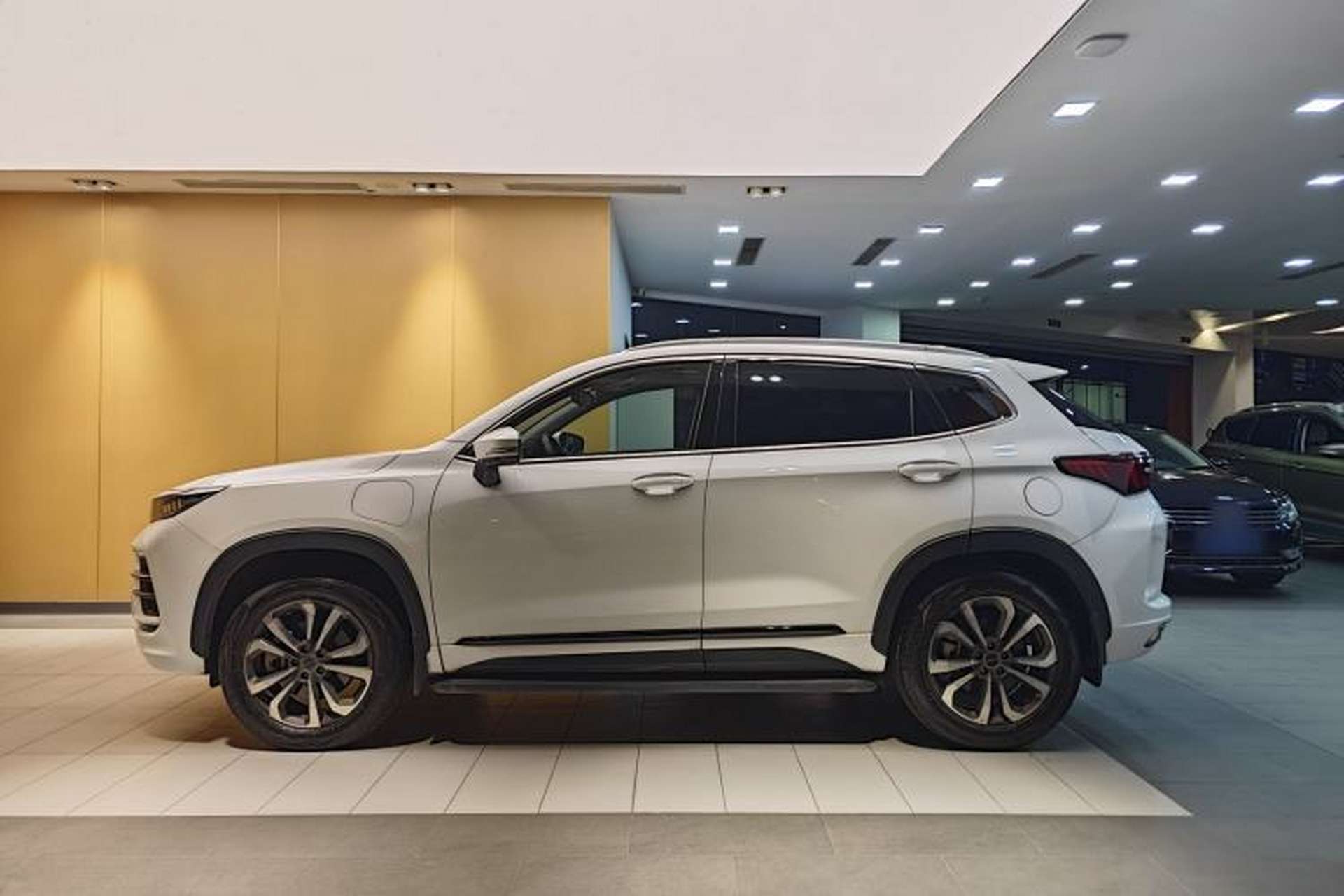 Used EXEED Zhuifeng C-DM 2022 1.5 TCI-DHT 105 km "Chengfeng Qi" Edition Exterior 4