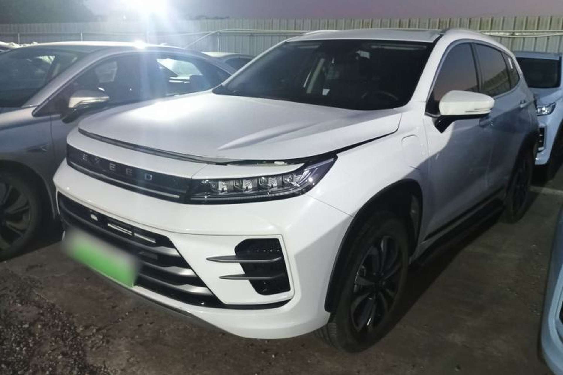 Used EXEED Zhuifeng C-DM 2022 1.5 TCI-DHT 105 km "Chengfeng Qi" Edition Front Left 45 Deg
