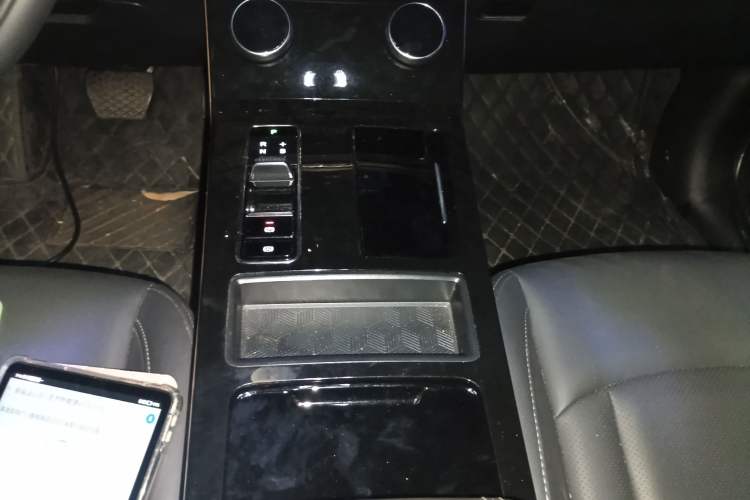 Used EXEED Zhuifeng C-DM 2022 1.5 TCI-DHT 105 km "Chengfeng Qi" Edition Gear Lever