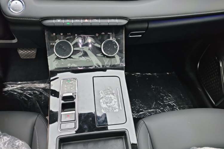 Used EXEED Zhuifeng C-DM 2022 1.5 TCI-DHT 105 km "Chengfeng Qi" Edition Gear Lever