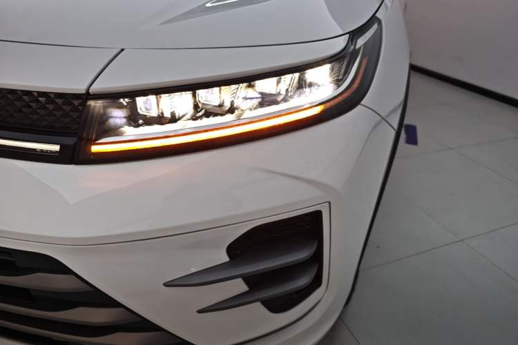 Used EXEED Zhuifeng C-DM 2022 1.5 TCI-DHT 105 km "Chengfeng Qi" Edition Left Front Headlight