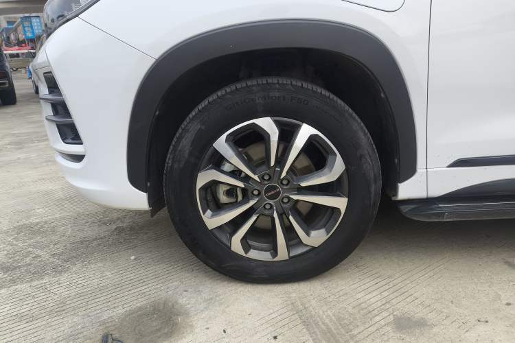 Used EXEED Zhuifeng C-DM 2022 1.5 TCI-DHT 105 km "Chengfeng Qi" Edition Left Front Wheel Hub