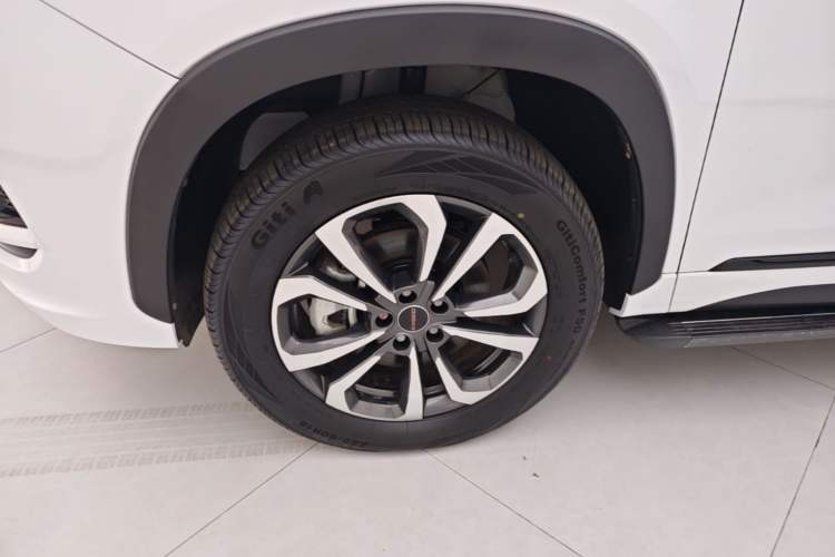 Used EXEED Zhuifeng C-DM 2022 1.5 TCI-DHT 105 km "Chengfeng Qi" Edition Left Front Wheel Hub