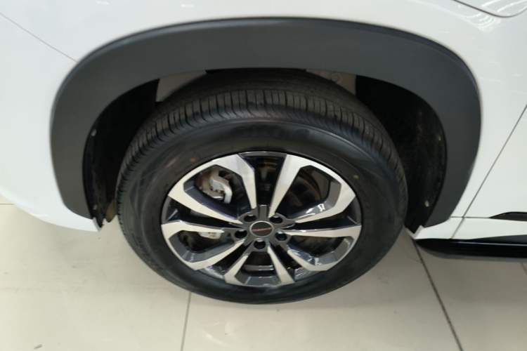 Used EXEED Zhuifeng C-DM 2022 1.5 TCI-DHT 105 km "Chengfeng Qi" Edition Left Front Wheel Hub