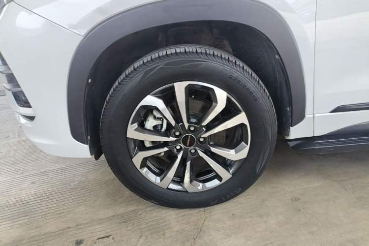 Used EXEED Zhuifeng C-DM 2022 1.5 TCI-DHT 105 km "Chengfeng Qi" Edition Left Front Wheel Hub